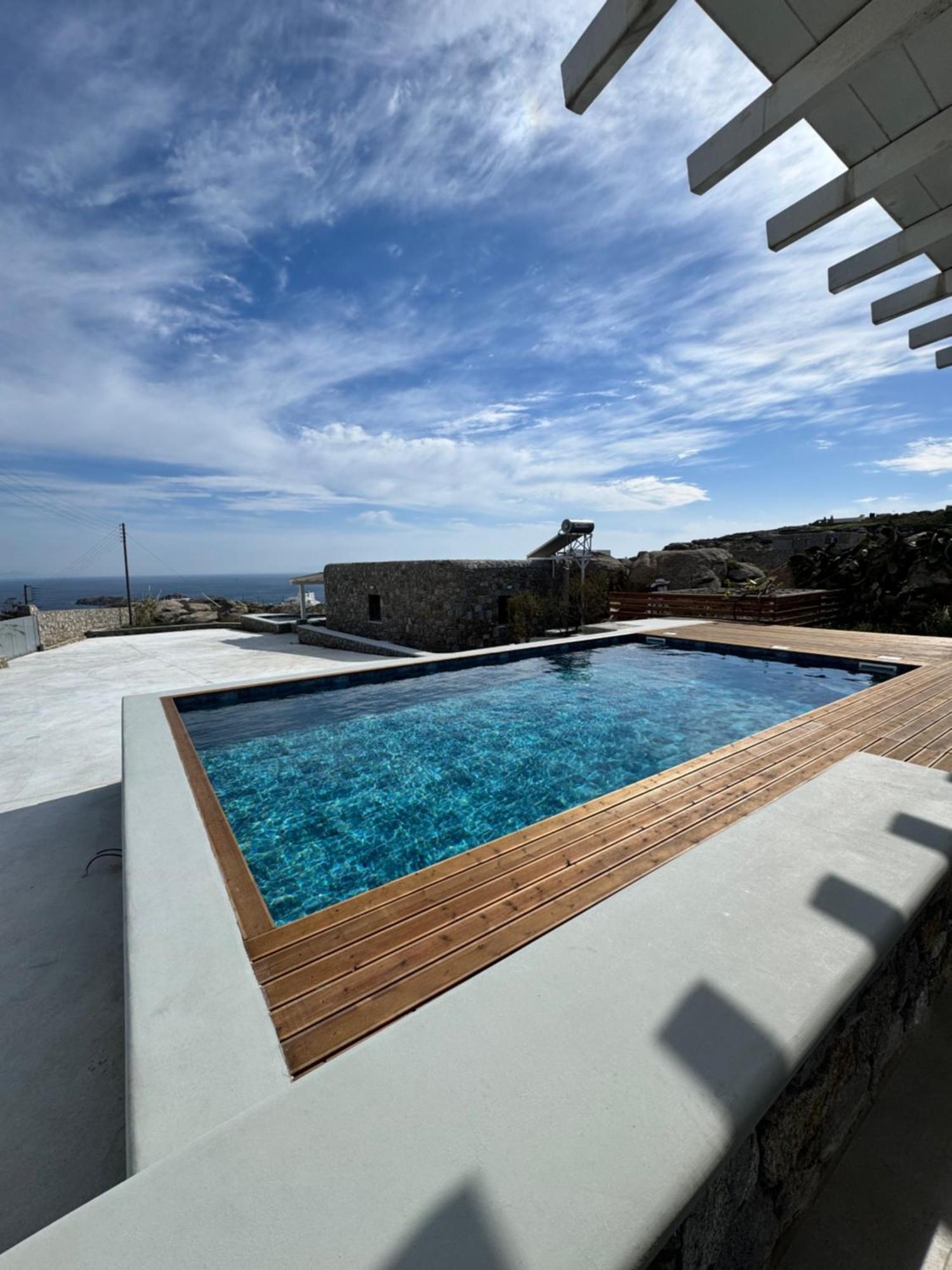 Psaros Village *